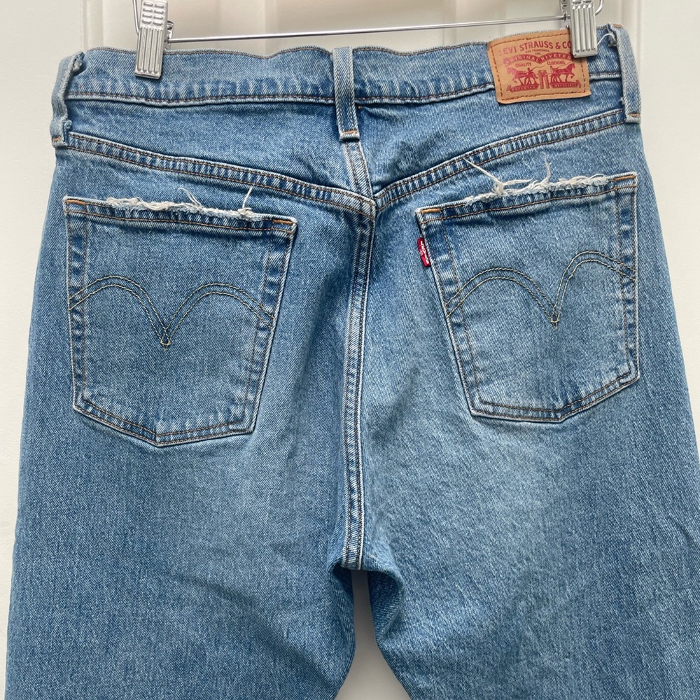 Levis jeans - Picture 3 of 5